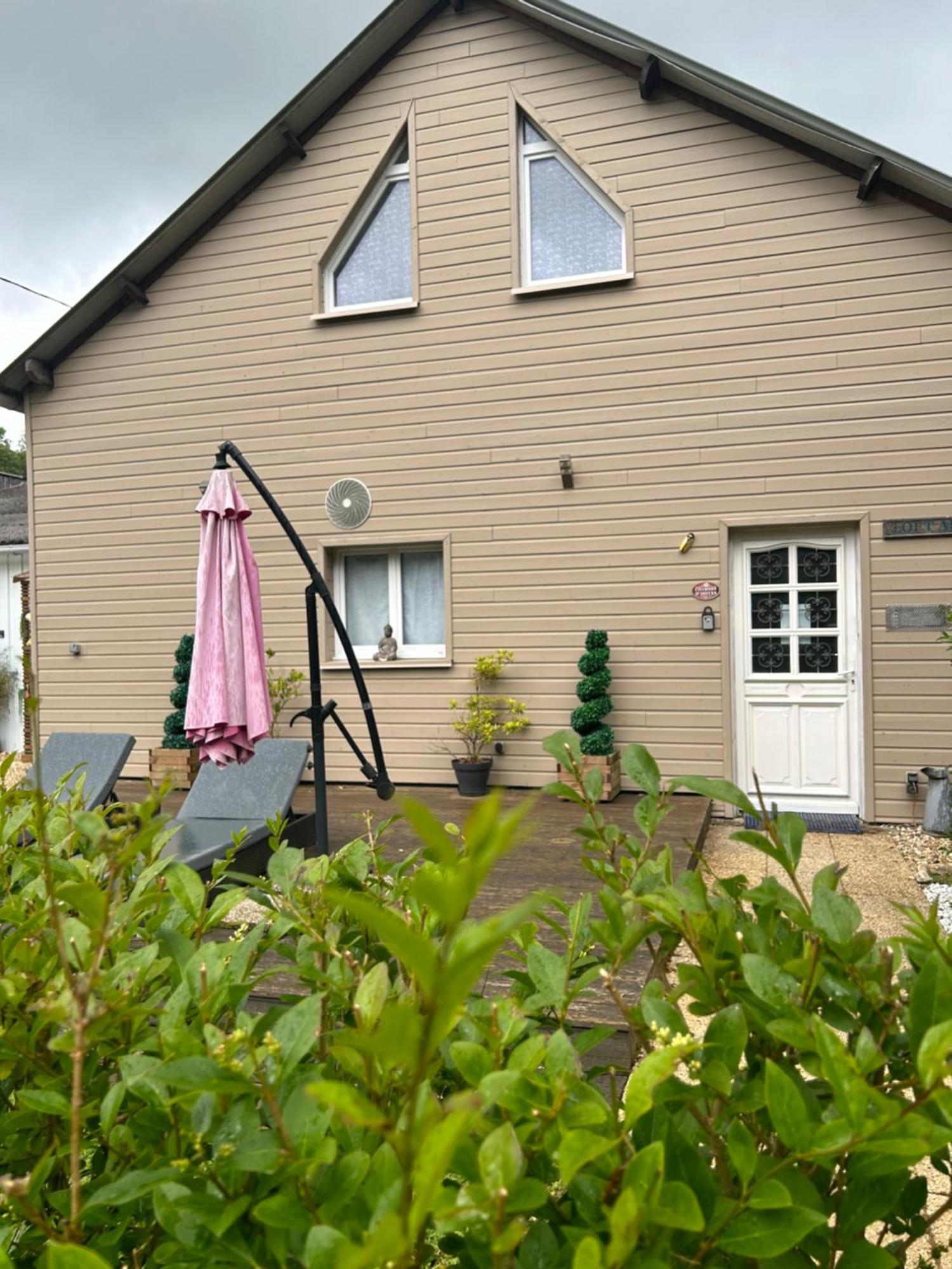 Loft And Spa Les Preaux Exterior photo